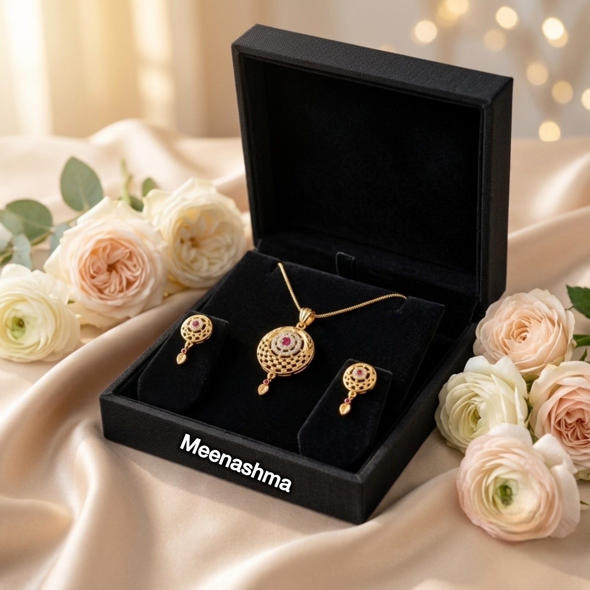 Ratnachakra Royale Micro Gold Plated Pendant Set for Women