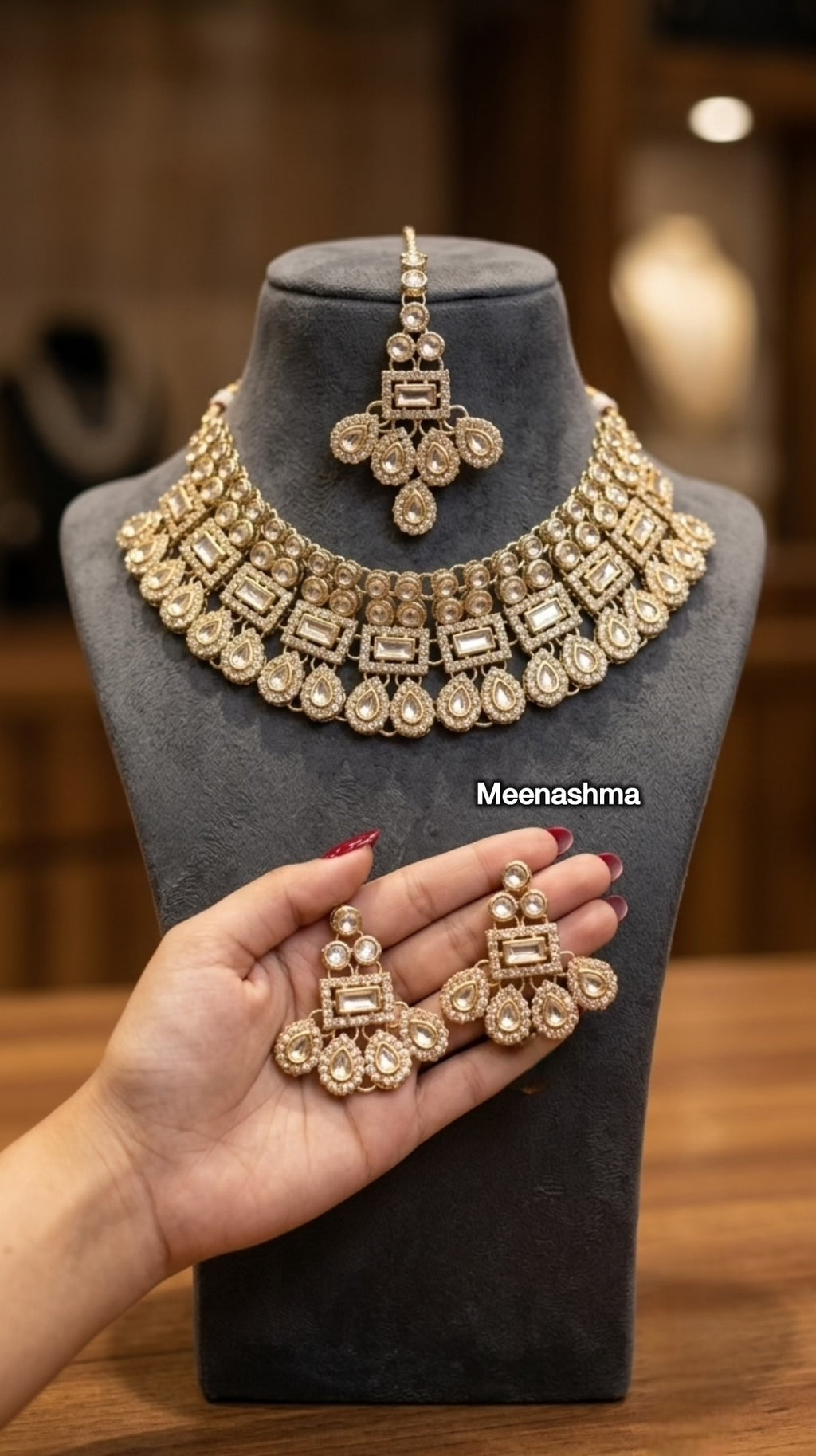 Royal Gold Plated Choker Necklace Set for Women