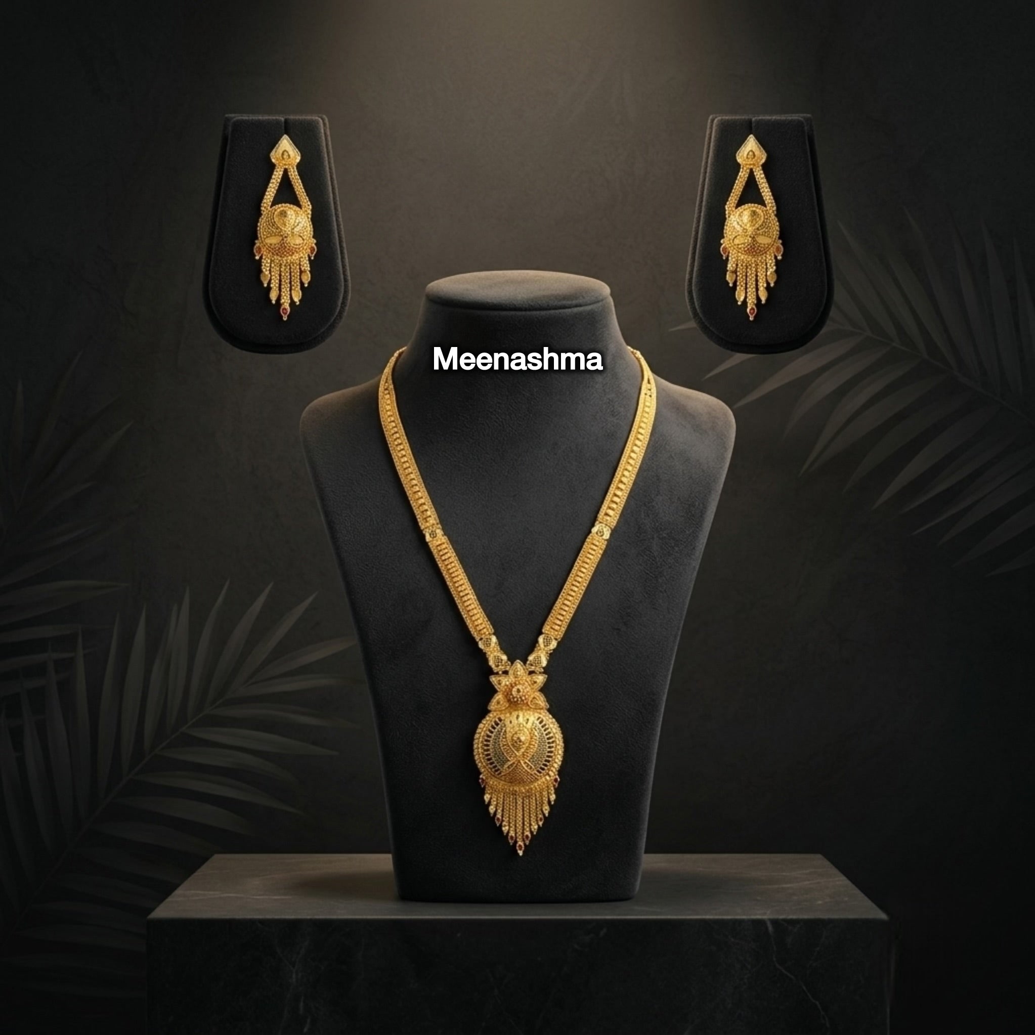 Rajvansh Aura One Gram Gold Pendant Set